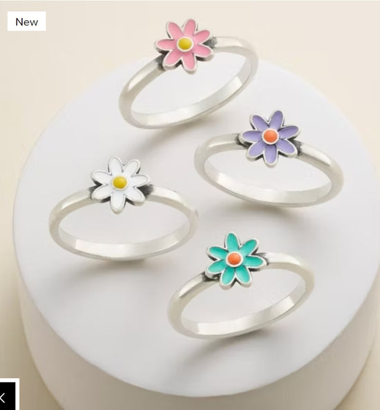 R1100 Purple Daisy Ring