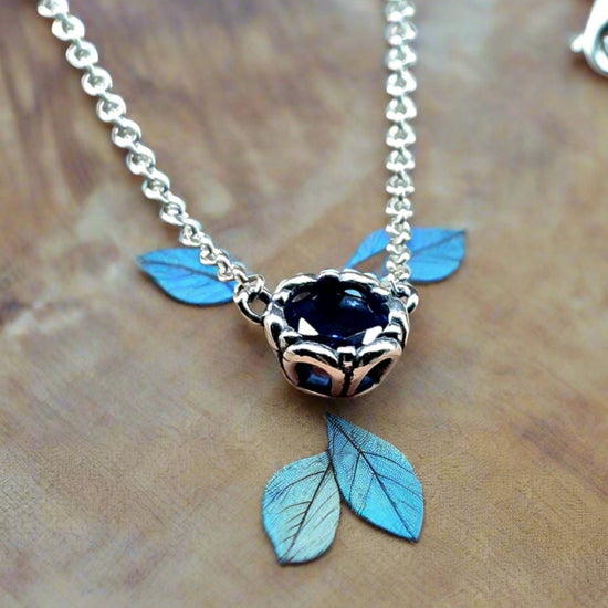 CA461 Flower Pendant Necklaces