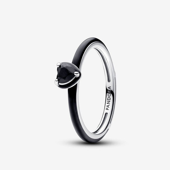 R876 Black Enamel Heart Ring