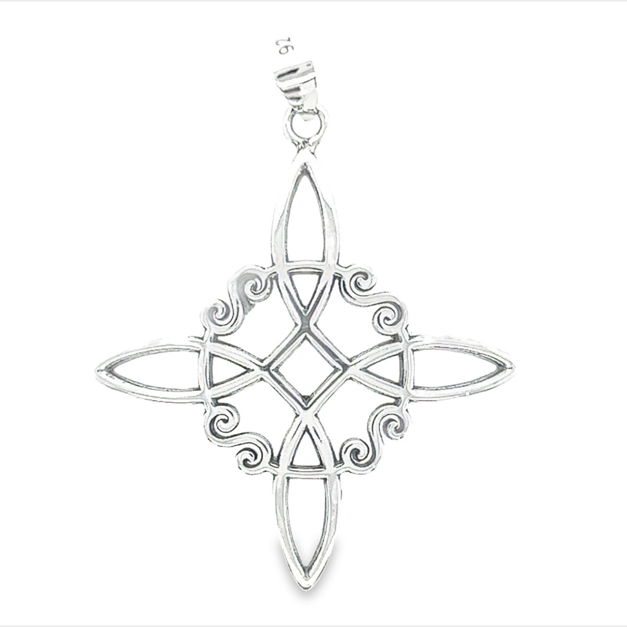 D1444 Witch Knot Design Pendant