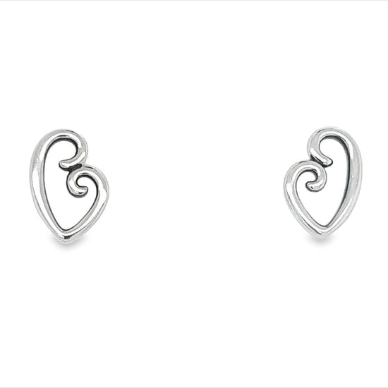 A537 Heart Earrings