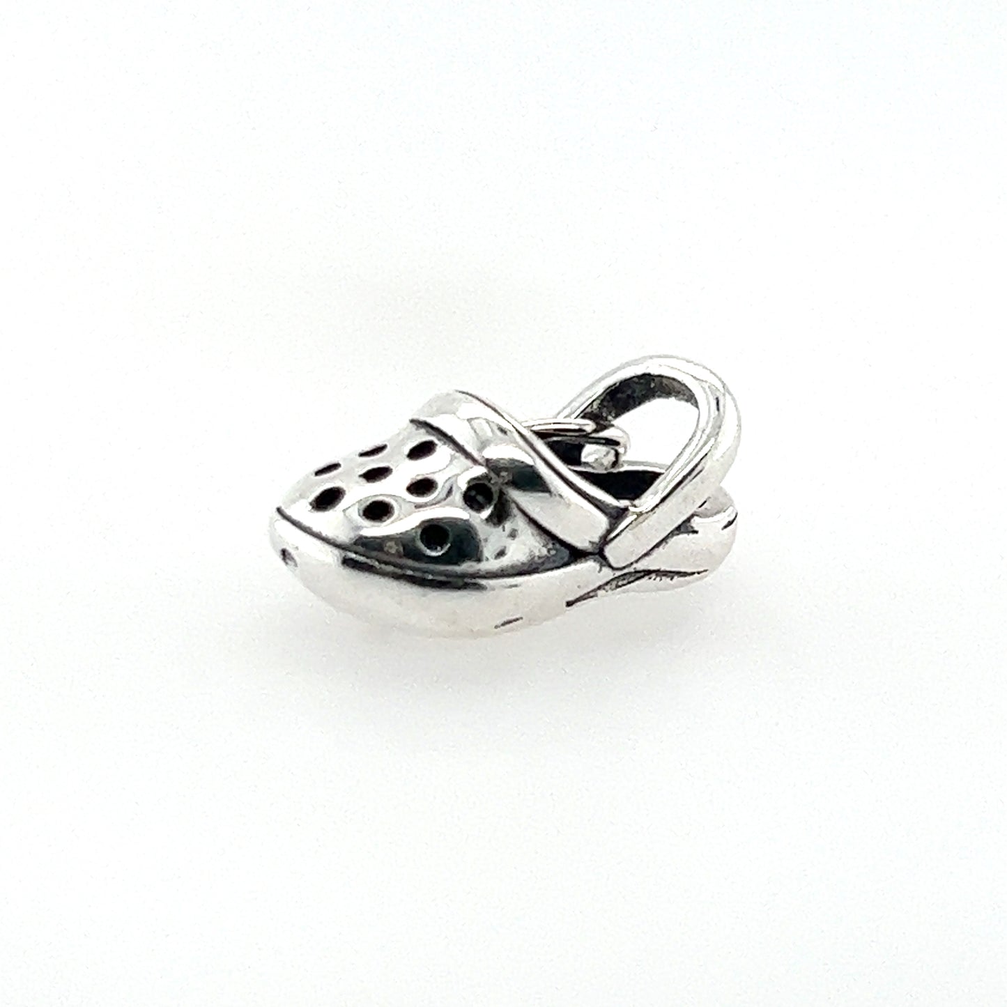 D896 Crock Pendant