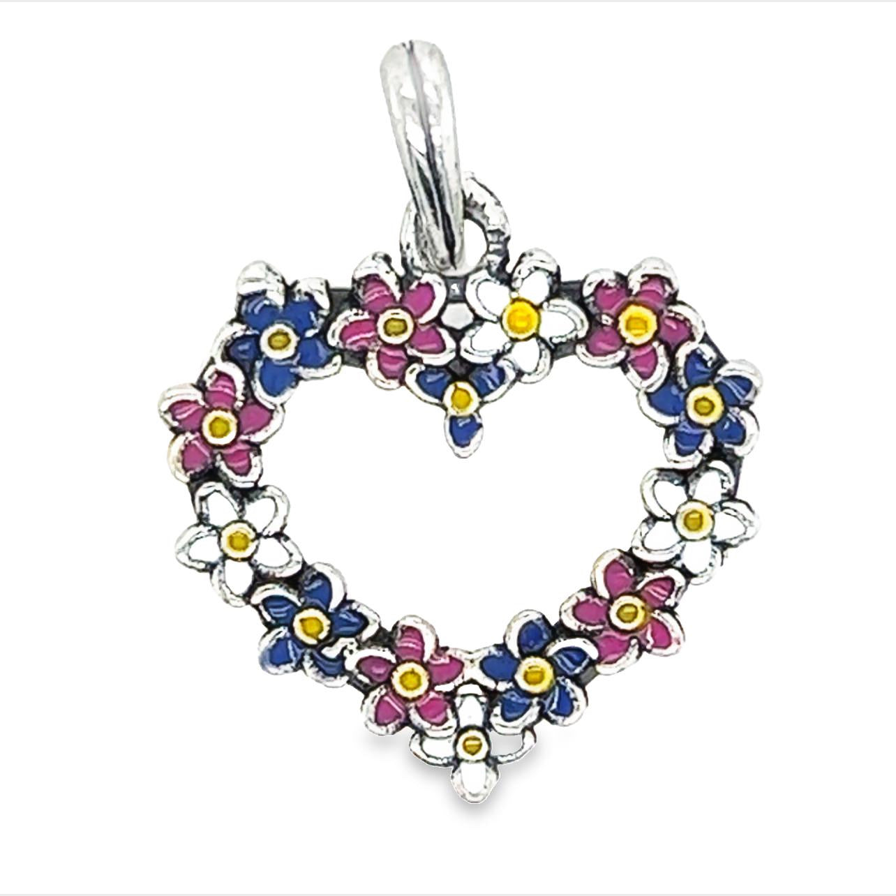 D1423 Flower Heart Pendant